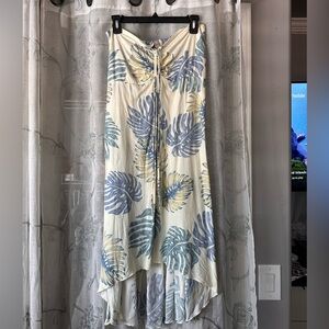 Size Large Sunny Island Hawaiian dress. Bought in Honolulu, Hawaii.